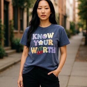 Know Your Worth Graphic Tee – No Comment – Juniors Small – Short Sleeve